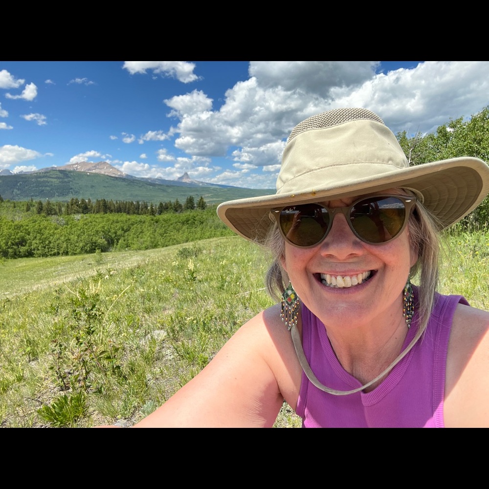Meet your Posher, Gina